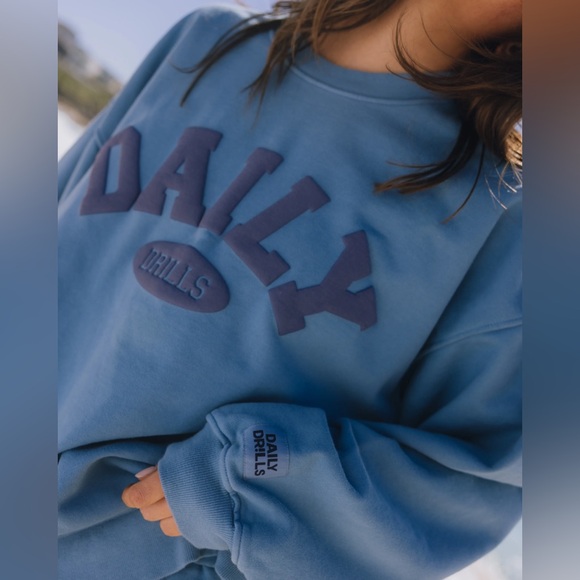 Daily Drills Oversized Daily Crew - Picture 3 of 5